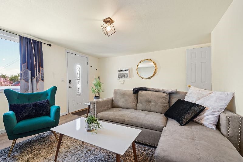 Furnished Finder property 507324_1 photo 1