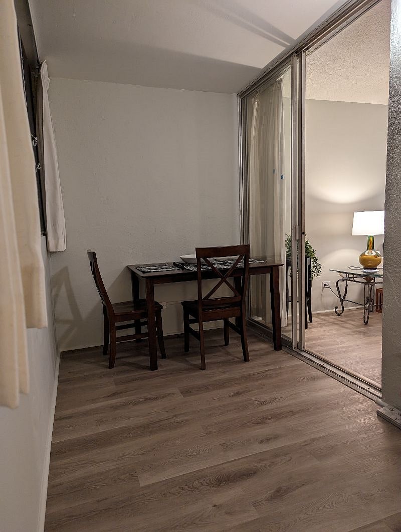 Dining table on lanai