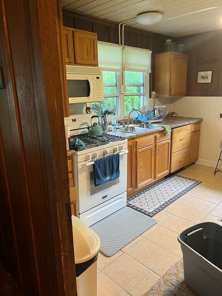 Furnished Finder property 507587_1 photo 6