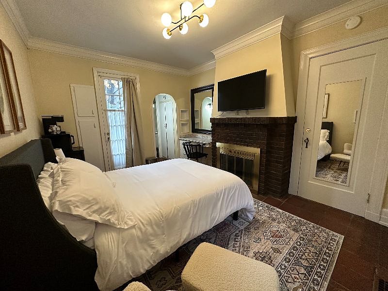 Furnished Finder property 507676_1 photo 2