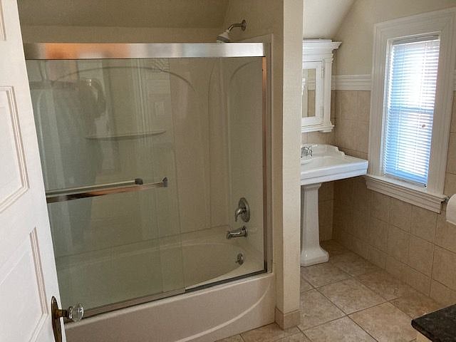 Shower & Tub