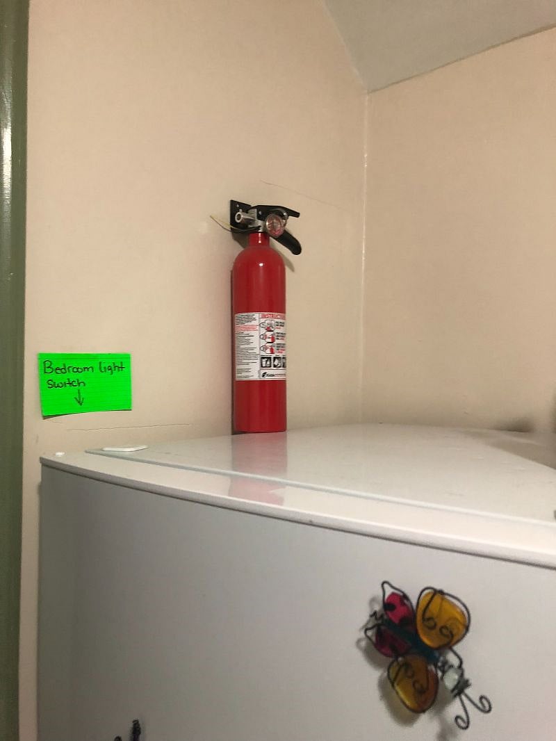 Fire extinguisher