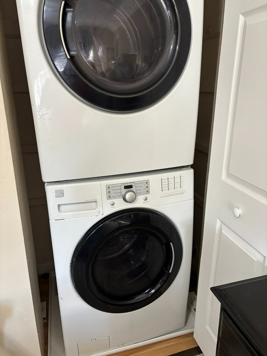 In-unity washer and dryer
