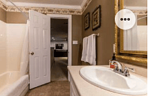 Full bath upstairs