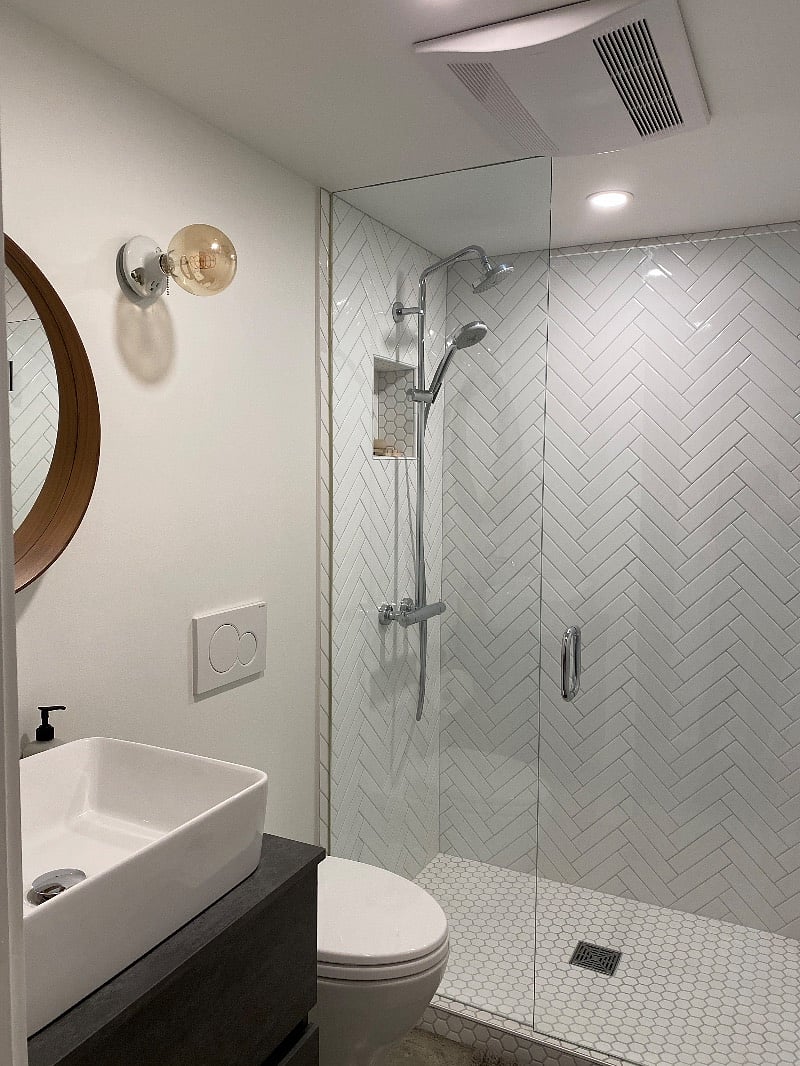 Full bathroom with walk in shower