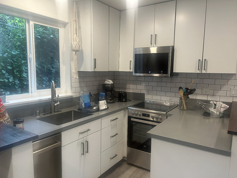 Fully equipped kitchen