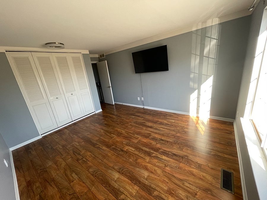 Bedroom (includes furniture not shown in picture)