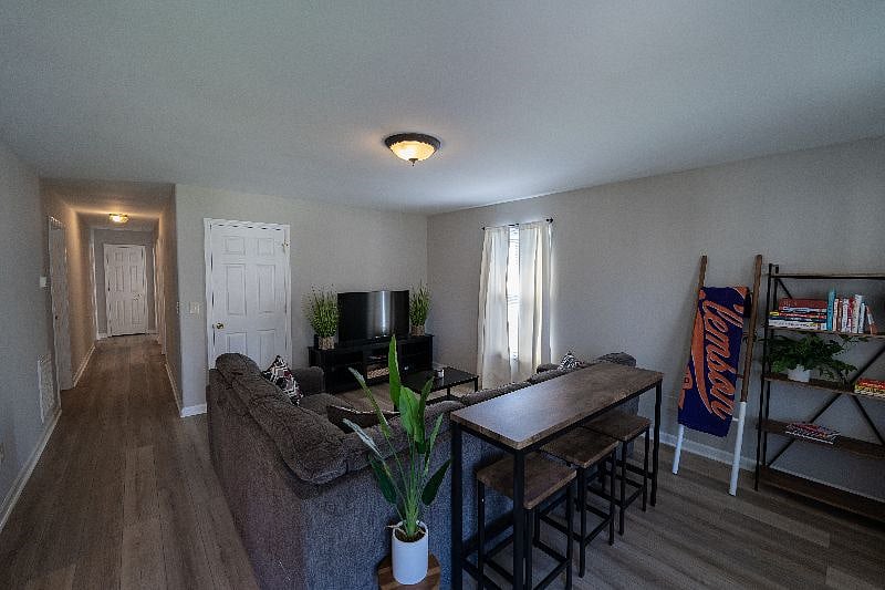 Furnished Finder property 508370_1 photo 3