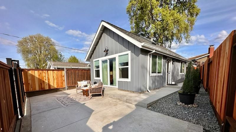 Furnished Finder property 508476_1 photo 23