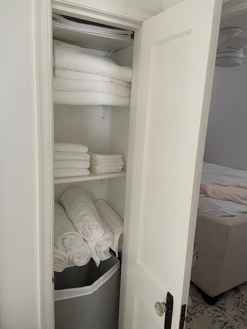 Linen cabinet and included linens.