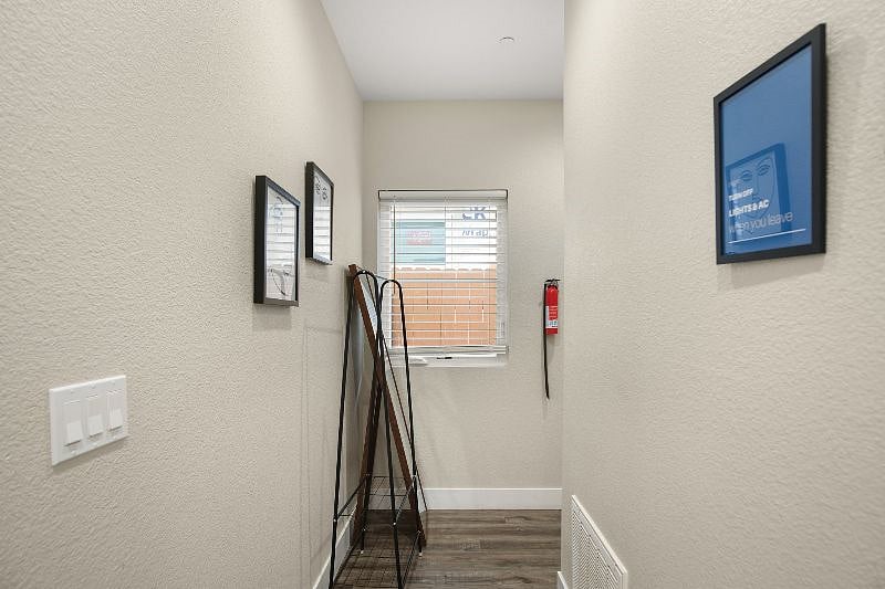 Furnished Finder property 508817_1 photo 24