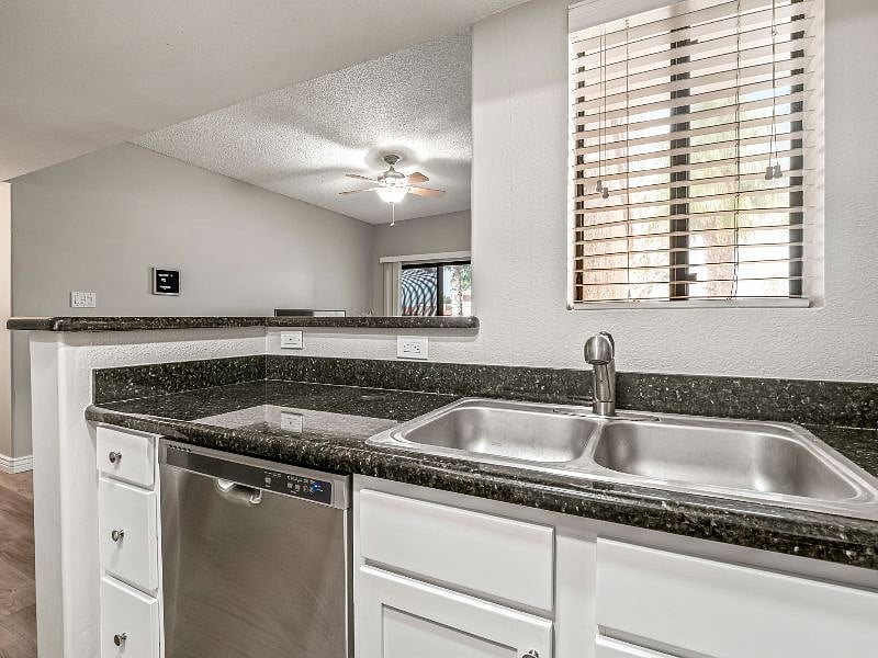 Furnished Finder property 508991_1 photo 14