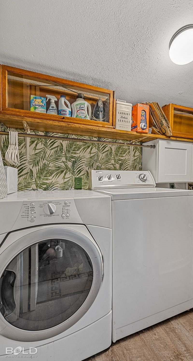 For your convenience, feel free to use the space's washer and dryer.