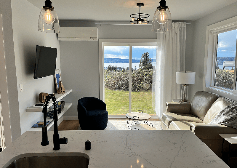 island with seating for 2-3, dishwasher, garbage disposal, gorgeous views