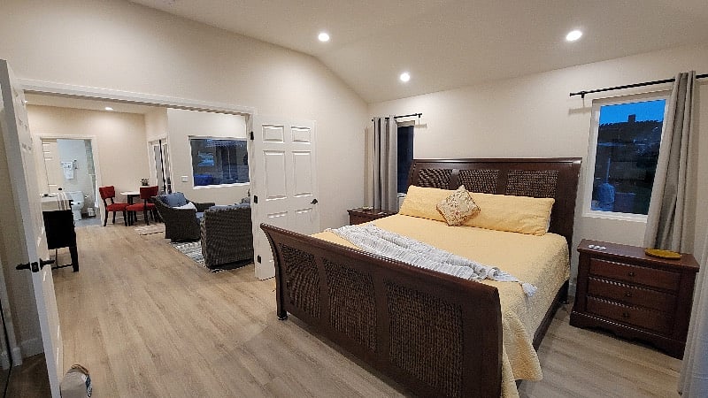 King size bed.