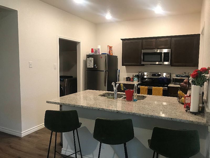 Furnished Finder property 509880_1 photo 8