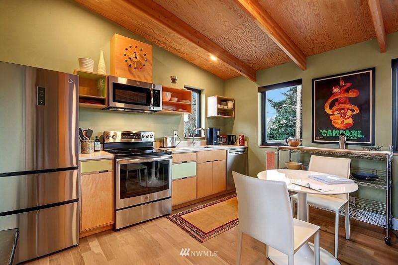 Furnished Finder property 509905_1 photo 3
