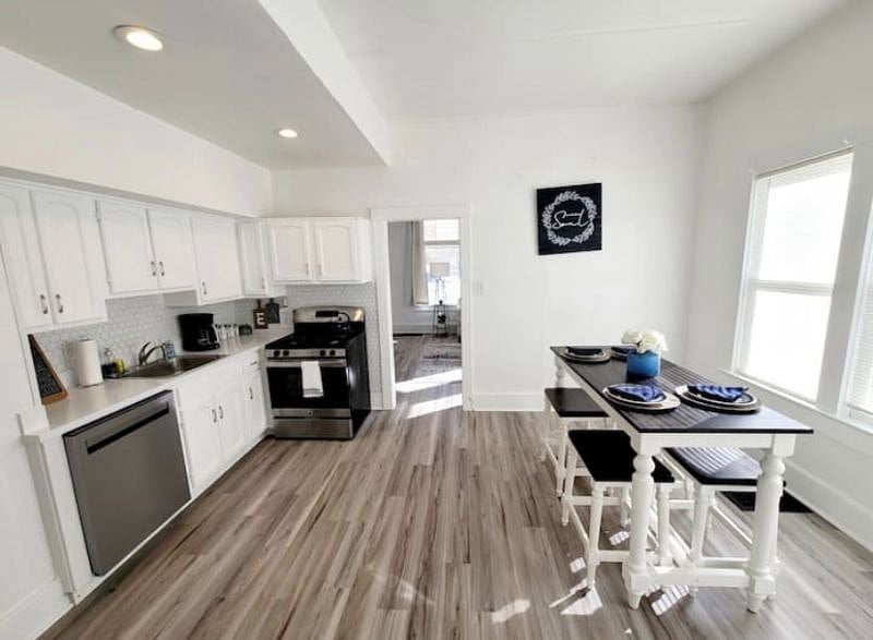Furnished Finder property 509985_1 photo 3