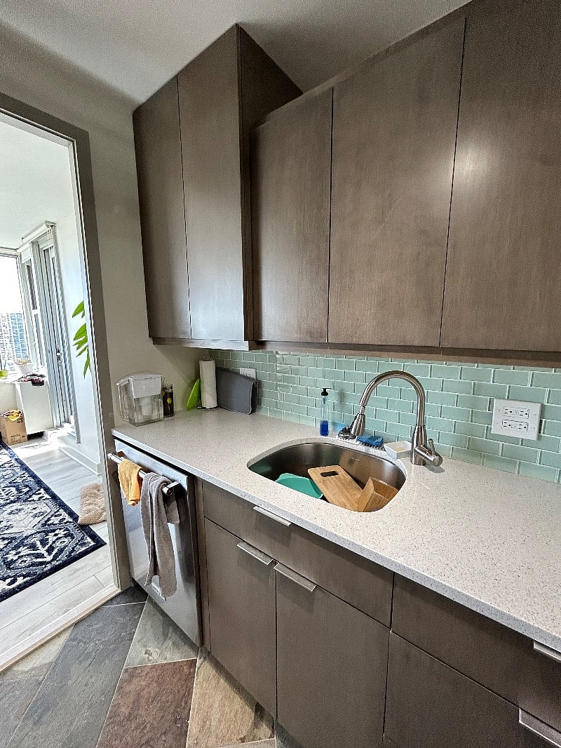 Shared Kitchen w/all cooking equipment and dishware