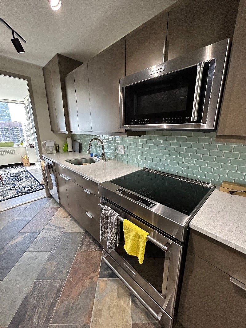 Shared Kitchen w/all cooking equipment and dishware