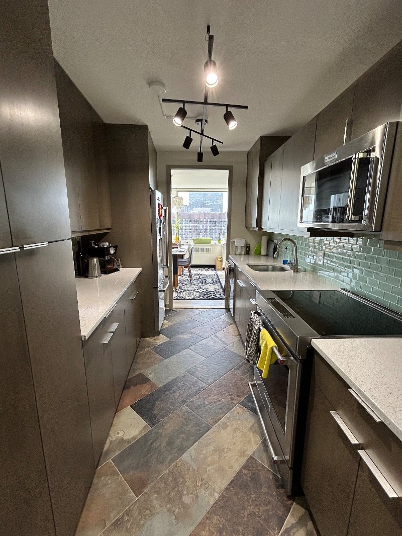 Shared Kitchen w/all cooking equipment and dishware