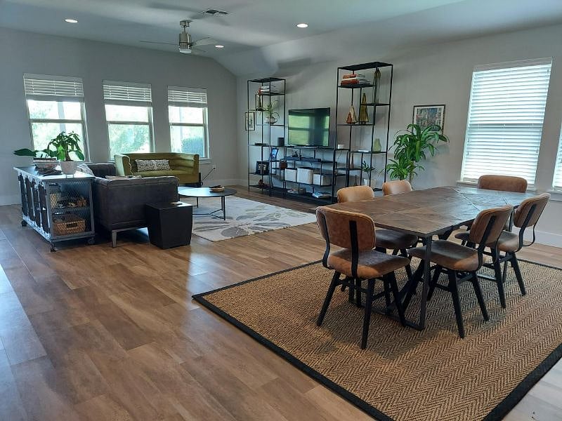 Living and dining area