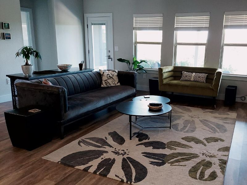 Living area
