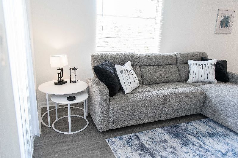Furnished Finder property 510506_1 photo 3