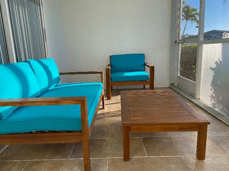 Beautiful Lanai overlooking the golf course and small lake.