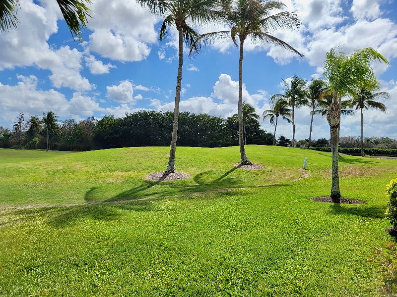 Another view from the Lanai.
