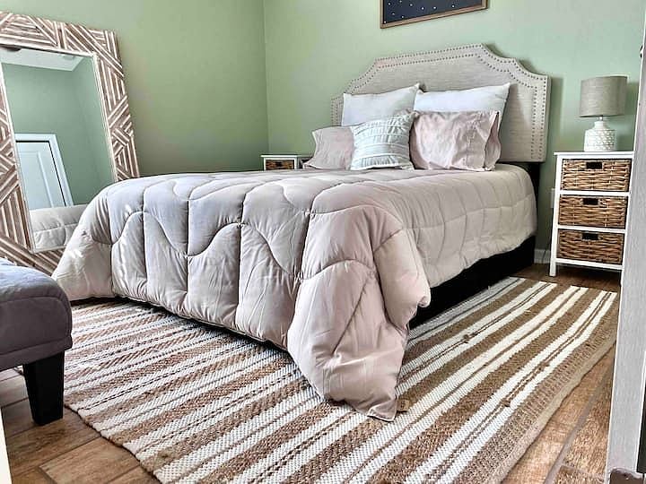 Queen bed