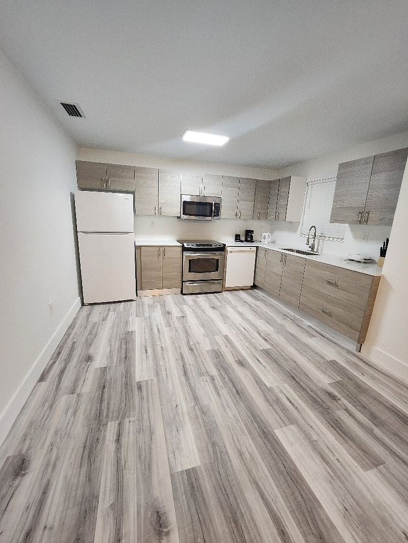 Furnished Finder property 510901_1 photo 18