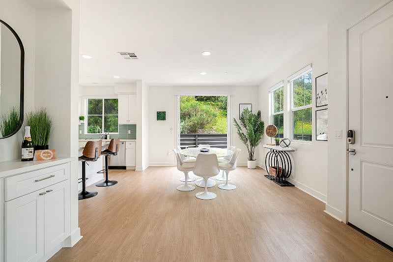 Furnished Finder property 510904_1 photo 16