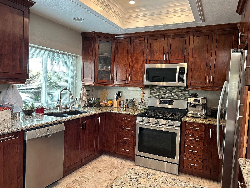 Updated kitchen with everything you need