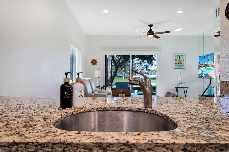 Furnished Finder property 510995_1 photo 9