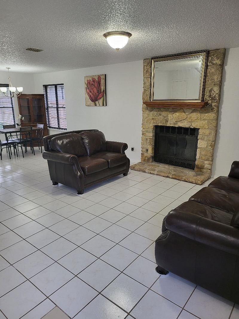 Furnished Finder property 511187_1 photo 17
