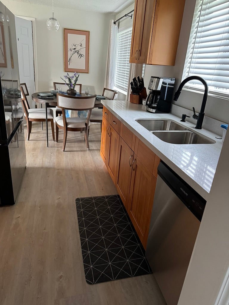 Furnished Finder property 511189_3 photo 17