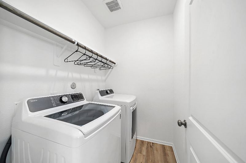 Furnished Finder property 511272_1 photo 3