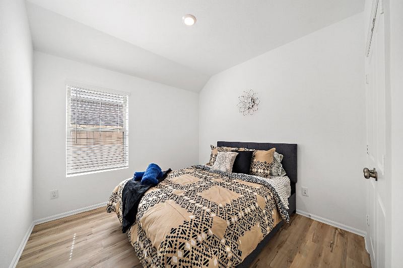 Furnished Finder property 511272_1 photo 13