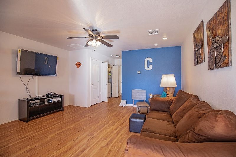 Furnished Finder property 511556_1 photo 3