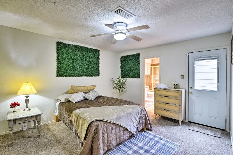 Master Bedroom, Large Closet, Optional Private entrance.