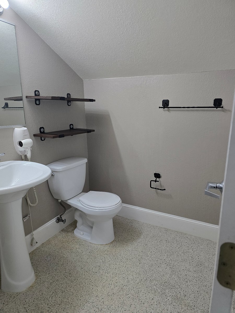 Furnished Finder property 511823_7 photo 3