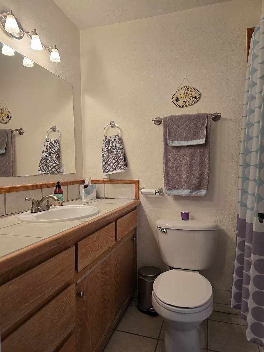 Bathroom for Bedroom 2