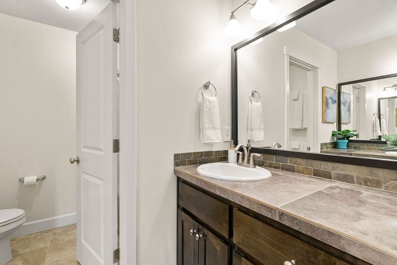 Furnished Finder property 512134_1 photo 28