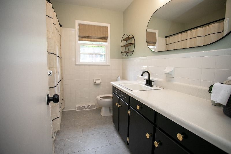 Furnished Finder property 512138_1 photo 12