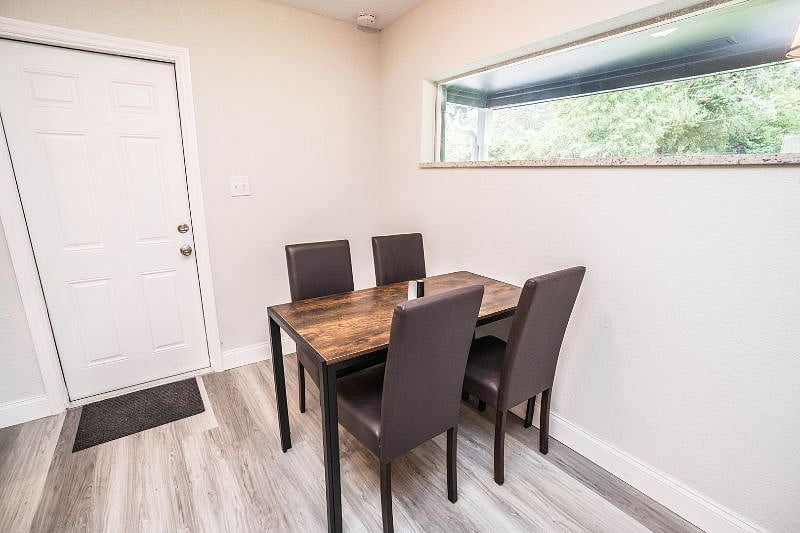 Furnished Finder property 512170_1 photo 12