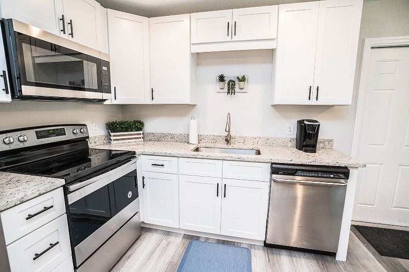 Furnished Finder property 512170_1 photo 14