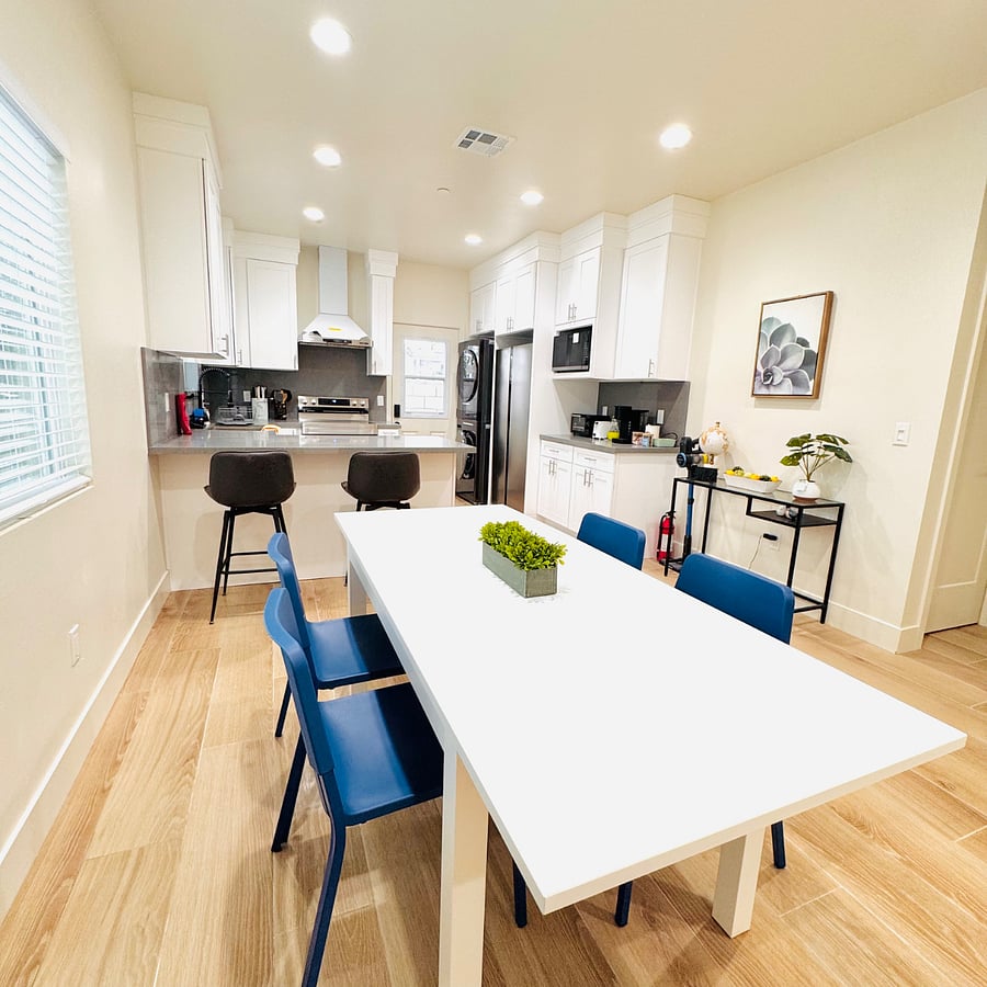 Furnished Finder property 512241_1 photo 4