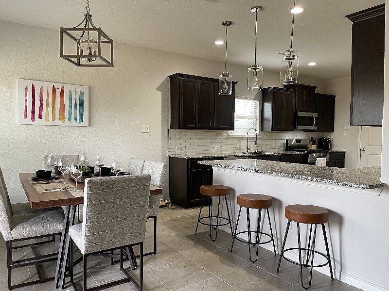 Furnished Finder property 512266_1 photo 3