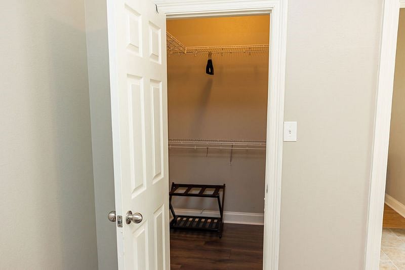 Furnished Finder property 512309_1 photo 15